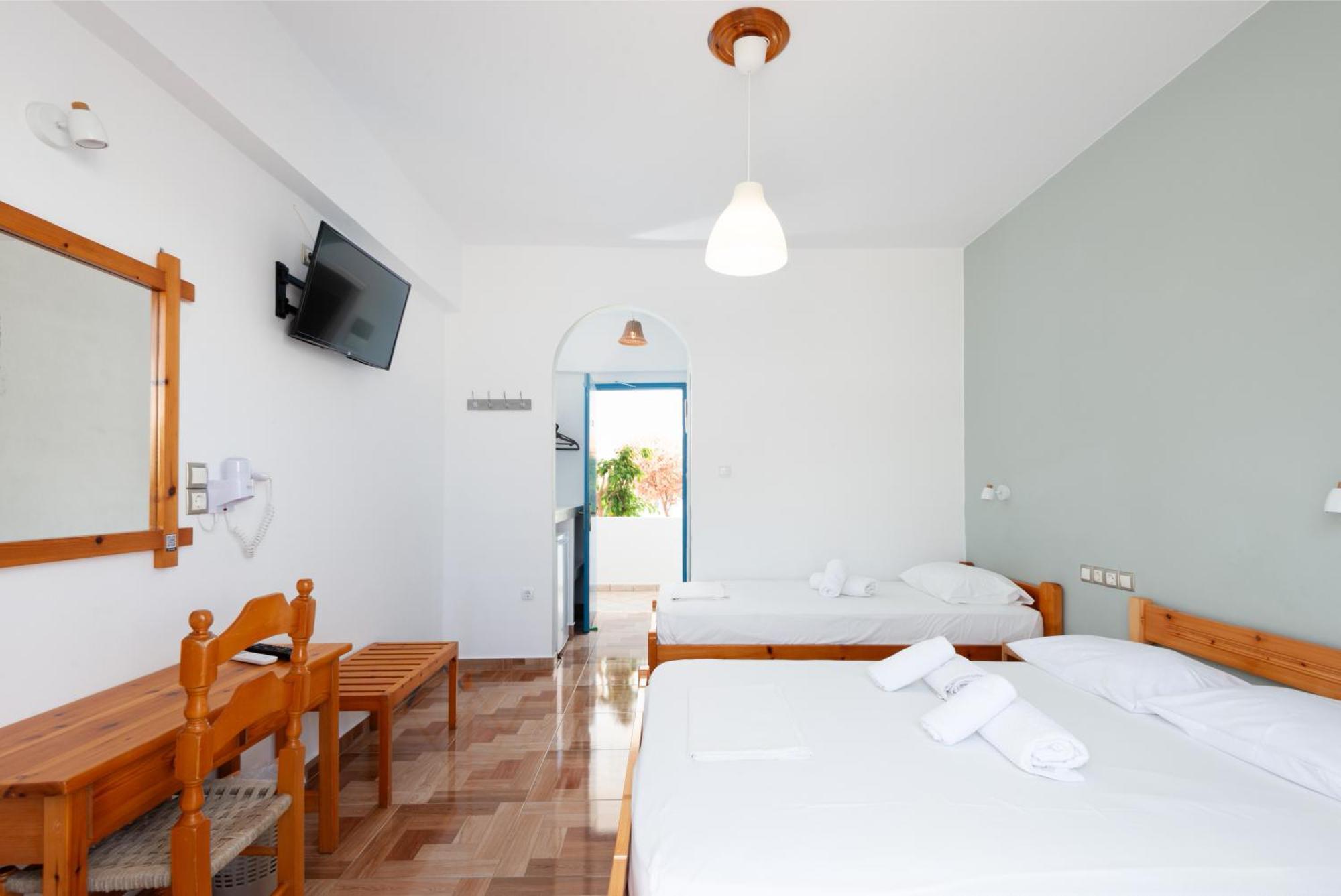Aratos Hotel Páros Buitenkant foto