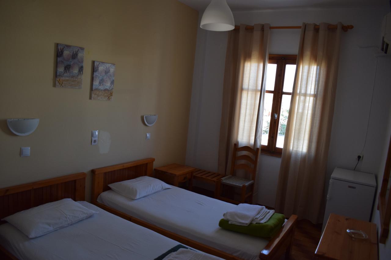 Aratos Hotel Páros Buitenkant foto